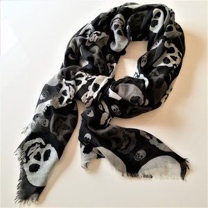 Skull Scarf